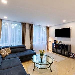 Appartement Supérieur à 3 Chambres à Coucher