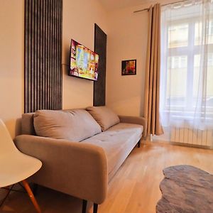 Appartement à 2 Chambres à Coucher