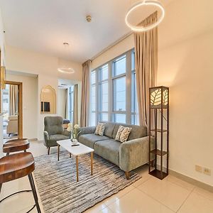 Golden Homes Luxe Living Claren Tower 1Br Plus Study Room Near Dubai Mall Downtown Dubai
