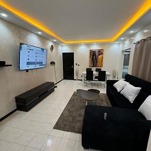 Appartement à 2 Chambres à Coucher