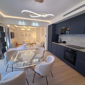 Appartement à 2 Chambres à Coucher
