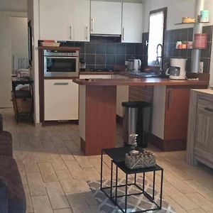 Appartement à 2 Chambres à Coucher