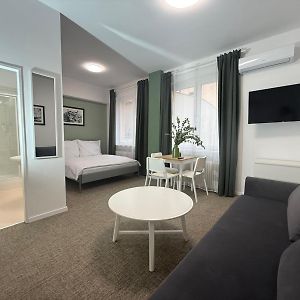 Gremium Apartments
