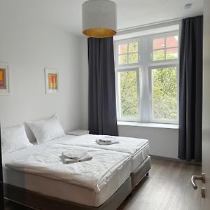 Appartement à 2 Chambres à Coucher
