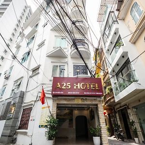 A25 Hotel - Doi Can