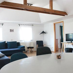 News Apartment