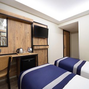 Chambre Budgétée Lit King-Size