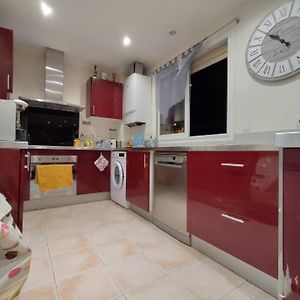 Appartement à 3 Chambres à Coucher
