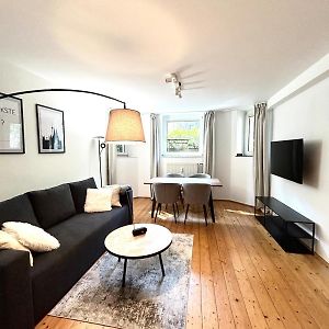 Appartement à 2 Chambres à Coucher