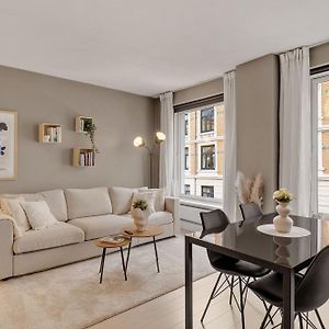 Appartement à 2 Chambres à Coucher