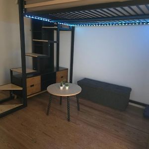 Appartement à 2 Chambres à Coucher