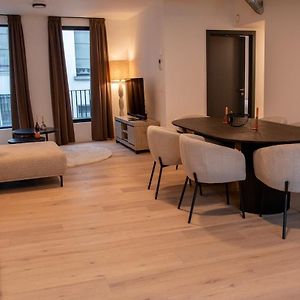 Appartement à 2 Chambres à Coucher