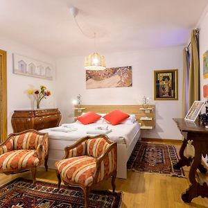 Appartement à 2 Chambres à Coucher