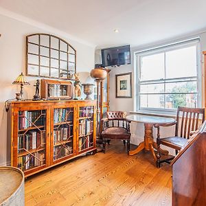 Stylish 1-Bed Flat In Soho - Prime Central London