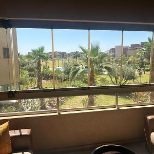 Appartement à 3 Chambres à Coucher