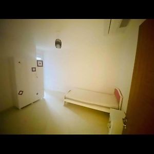Appartement à 3 Chambres à Coucher
