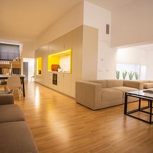 Appartement à 3 Chambres à Coucher
