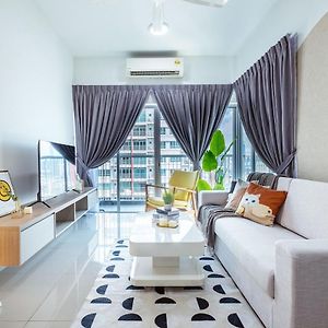 Appartement à 3 Chambres à Coucher