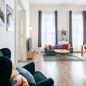 Appartement à 3 Chambres à Coucher