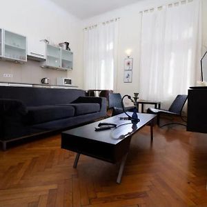 Appartement à 3 Chambres à Coucher