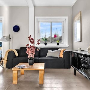 Appartement à 2 Chambres à Coucher