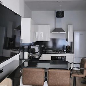 Montgomery Central Apartment