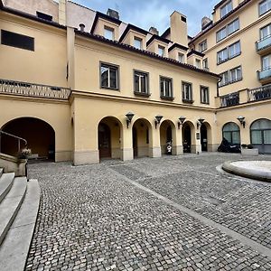 Appartement de Luxe à 2 Chambres à Coucher