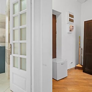 Appartement à 4 Chambres à Coucher
