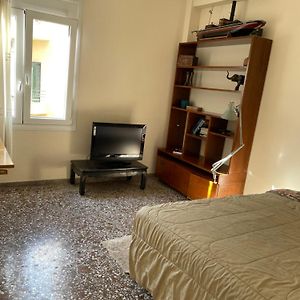 Quiet Bright Just Renewed Top Floor At Lycabetous