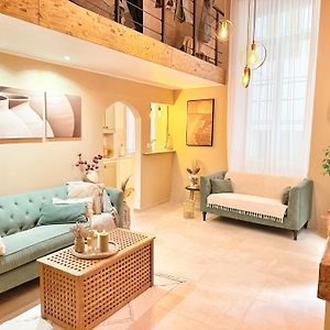 Spacious Loft, Duplex, Old Town, 3 Bedrooms - Easy Check-In