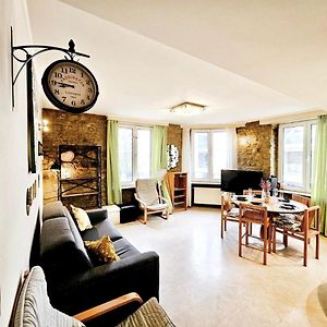 New 1 Bedroom Flat In City Center - Gar68