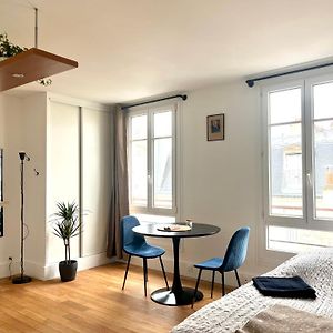 Eiffel Tower - Cosy Studio