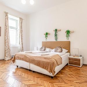 Chambre Lit Queen-Size