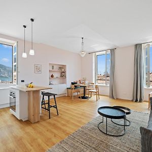 Le Saint Michel,Dernier Etage, Vieux Menton, Zone Pietonne