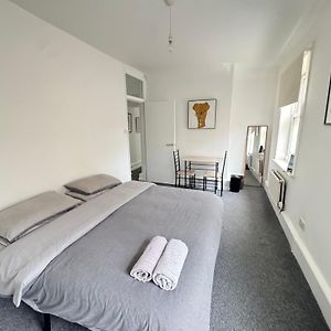 Beautiful Large Room In Central London