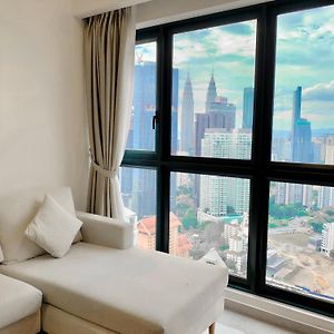Appartement de Luxe à 2 Chambres à Coucher