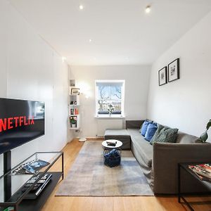 Appartement de Luxe à 2 Chambres à Coucher