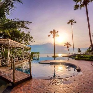 The Palm Wongamat - 1Br Luxury Beachfront Suite - Ocean View - 32 Floor