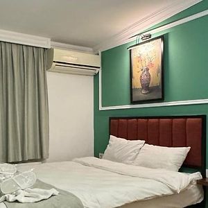 Nevana Hotel