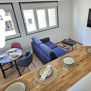 Appartement à 2 Chambres à Coucher