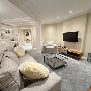 Appartement à 3 Chambres à Coucher