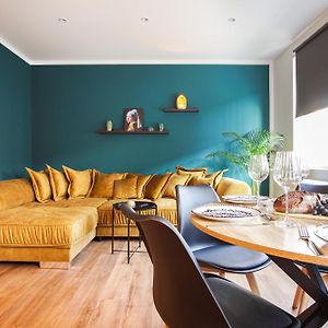 Appartement à 2 Chambres à Coucher