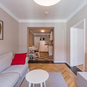 Appartement à 3 Chambres à Coucher