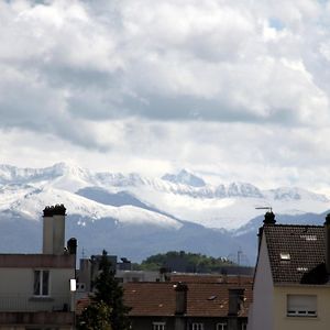 Appartement à 2 Chambres à Coucher