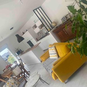 Appartement à 3 Chambres à Coucher