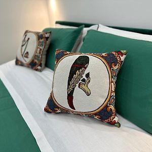 Kalia Rooms