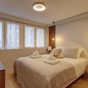 Appartement de Luxe à 2 Chambres à Coucher