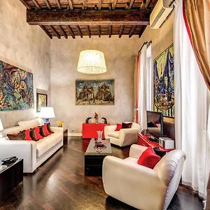 Spacious Flat By Piazza Navona