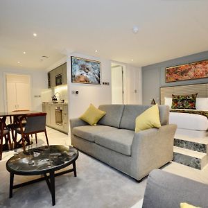 Studio de Luxe
