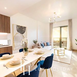 Lux - The La Mer Sea View Suite 3